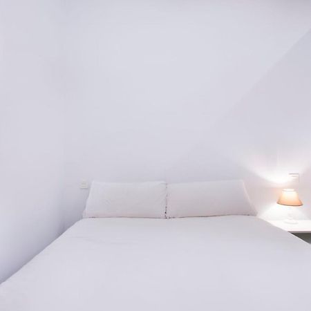 Fancy One-Bedroom La Latina Madrid Exterior photo