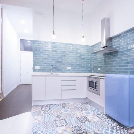 Fancy One-Bedroom La Latina Madrid Exterior photo