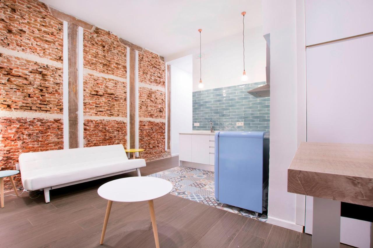 Fancy One-Bedroom La Latina Madrid Exterior photo