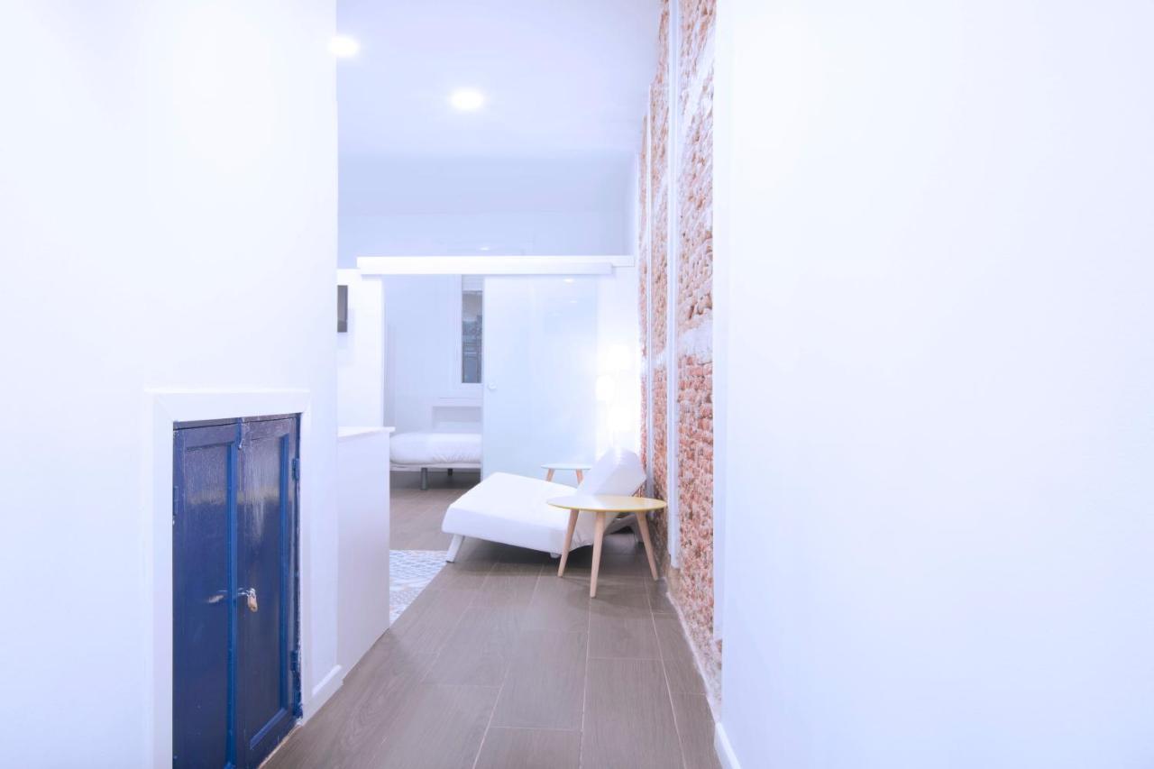 Fancy One-Bedroom La Latina Madrid Exterior photo