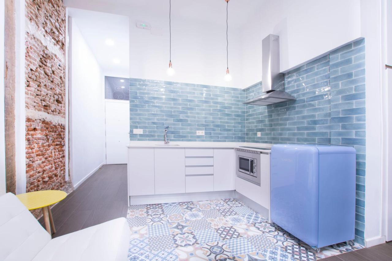 Fancy One-Bedroom La Latina Madrid Exterior photo